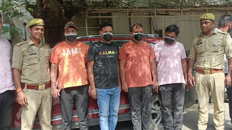 ऑनलाइन क्रिकेट मैच पर सटटा खिलाने वाले 4 गिरफ़्तार,दुबई में भी कर चुके ये काम