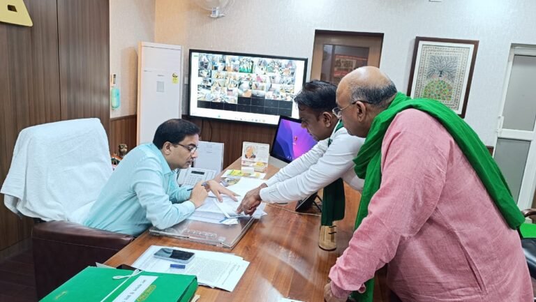 नोएडा प्राधिकरण ने गलत ढंग से लगाये प्रभावशाली लोगों को 5 प्रतिशत के प्लॉट