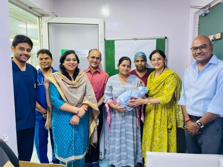 फोर्टिस नोएडा ने 25 हफ्ते और केवल 750 ग्राम वज़न के रीमैच्‍योर शिशु को दिया जीवनदान