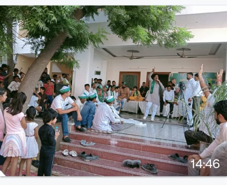 ग्रेटर नोएडा के तिलपता गांव में हुआ  सम्मान समारोह कार्यक्रम