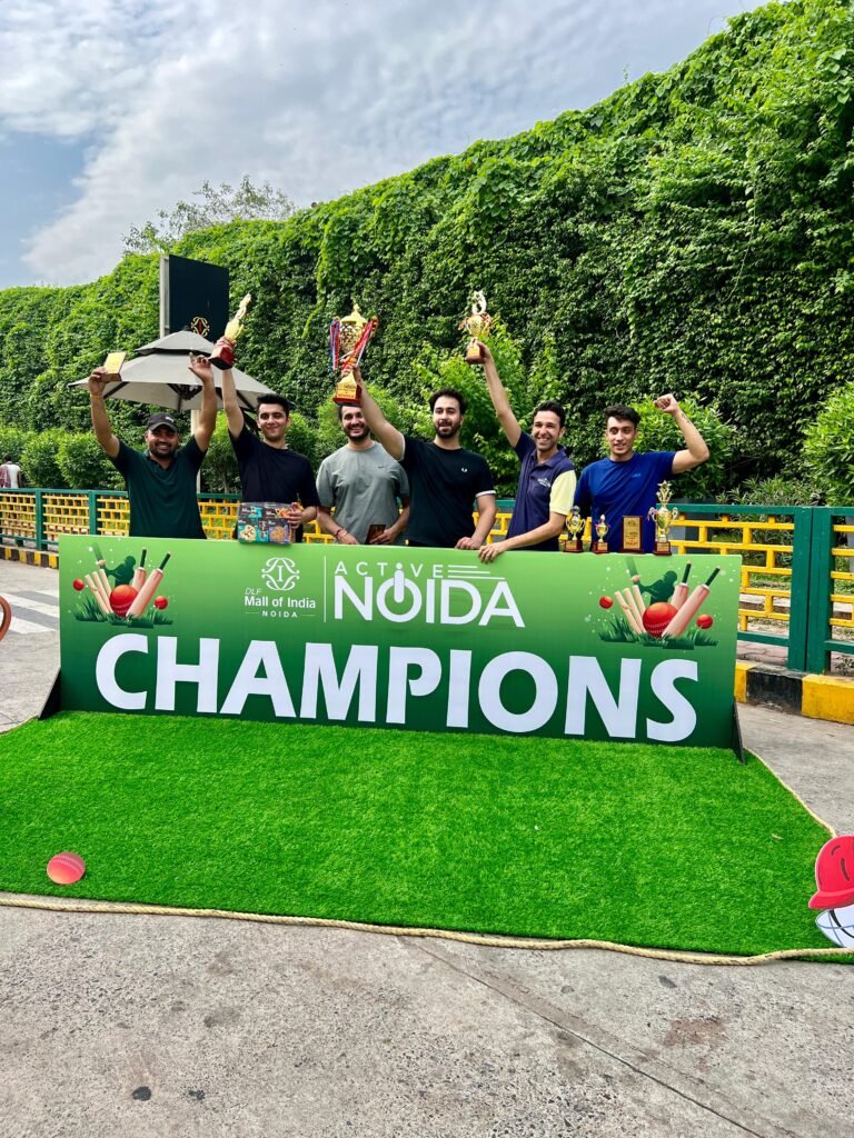 DLF MALL NOIDA में बॉक्स क्रिकेट लीग का आयोजन