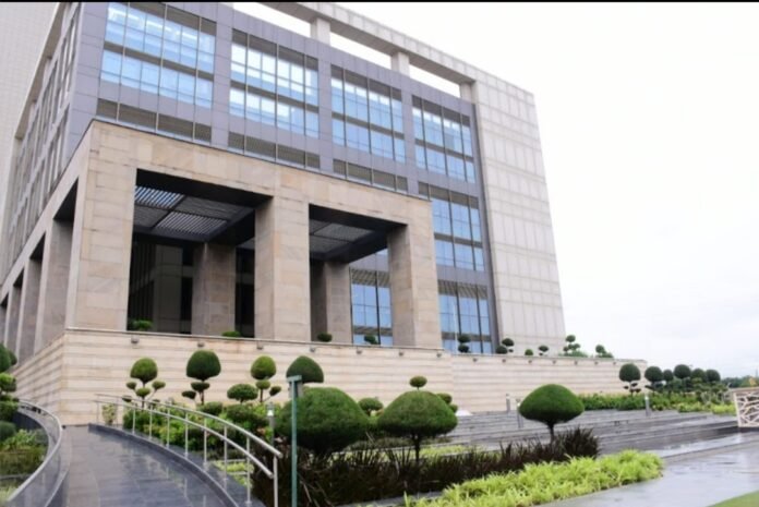 Builder-Buyers विवाद को हल