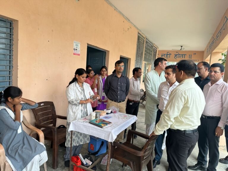 स्कूल आधारित विशेष टीकाकरण अभियान शुरू