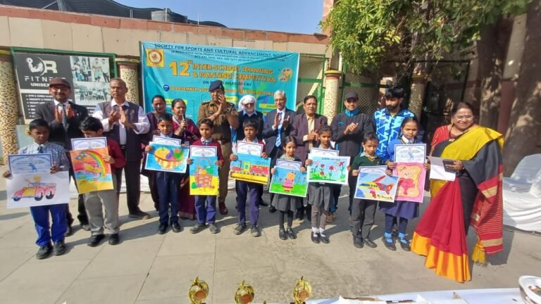 दिव्यांग दिवस पर ड्राइंग और पेंटिंग प्रतियोगता का आयोजन नोएडा