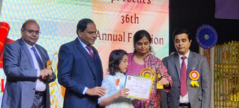 मॉडर्न स्कूल नोएडा के बच्चों ने वार्षिक उत्सव में मचाया धमाल, कार्यक्रम में उपस्थित सभी का मनमोहा