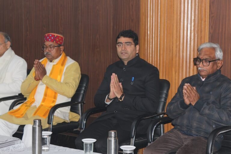 भारत को सामाजिक और आर्थिक रुप से मजबूत बनाना होगा : संजय कुमार खत्री