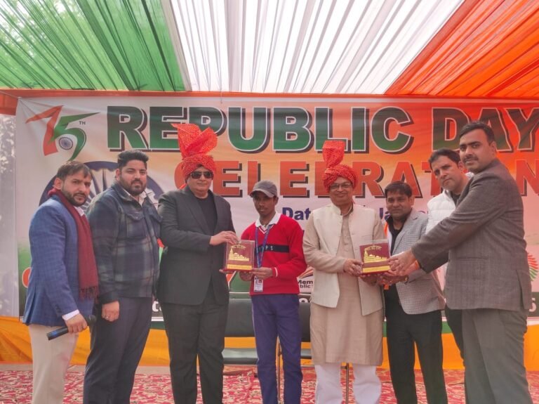 स्कूल के छात्र छात्राओं ने किया सांस्कृतिक कार्यक्रम