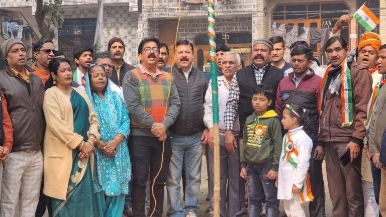 सेक्टर 22 में धूमधाम से मनाया गया लोकतंत्र का पर्व : पंडित रवि शर्मा