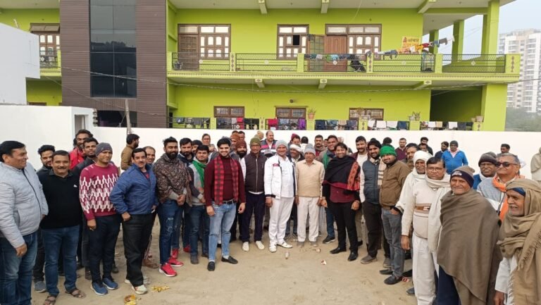 सांसद महेश शर्मा के खिलाफ किसानों में भारी रोष