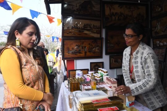 Saras Livelihood Fair बना गृहणियों की पहली पसंद