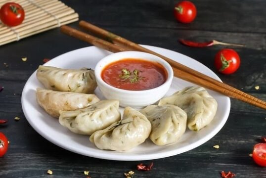 Momos
