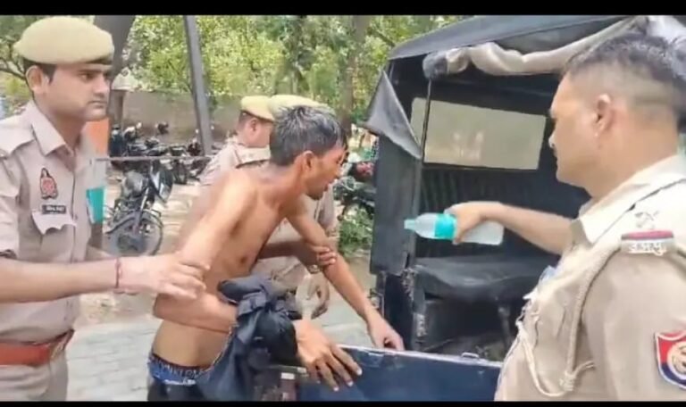 DM कार्यालय में युवक ने किया self immolation (आत्मदाह) का प्रसास