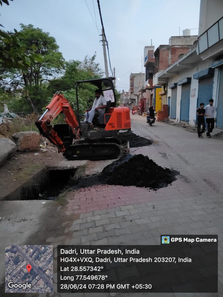 Municipality Dadri सीमा अंतर्गत सभी नालों की तली झाड़ सफाई अभियान