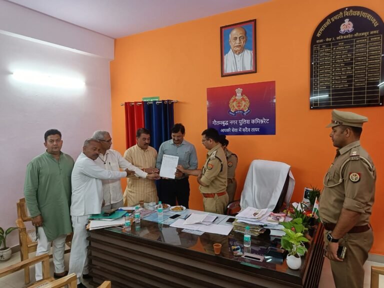 माल वाहन में ओवरलोडिंग के विरुद्ध प्रशासन/पुलिस/परिवहन एवं खनन विभाग की कार्रवाई से Noida Tempo Truck Transport Associationसंतुष्ट