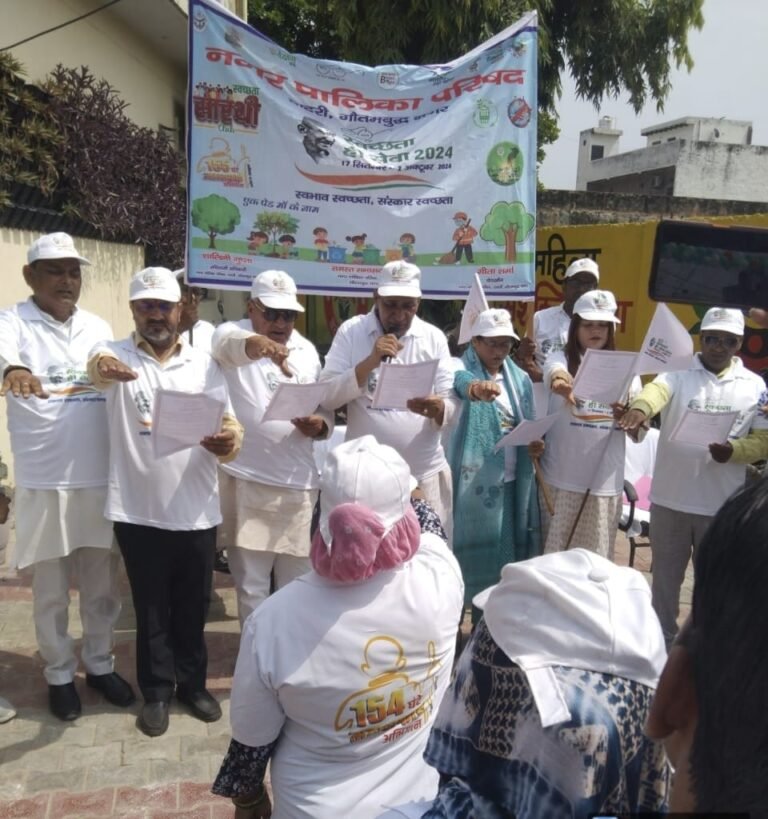 Municipal Council Dadri के कर्मचारियों ने दादरी विधायक तेजपाल नागर  की अध्यक्षता में ली स्वच्छता अभियान की शपथ