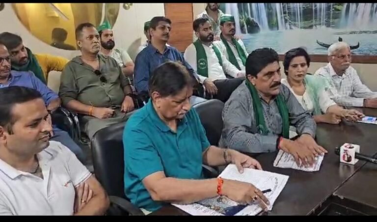 Greater Noida अवैध निर्माण करने वाले बिल्डर पर क्यों मेहरबान जिला प्रशासन