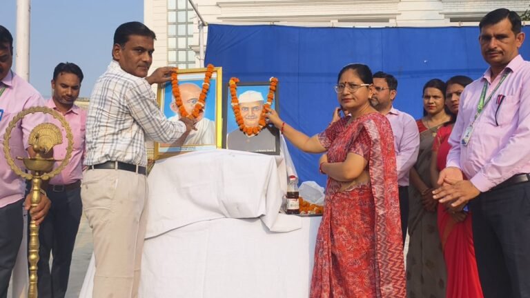 Pragyan Public School Jewar में महात्मा गांधी एवं लाल बहादुर शास्त्री की जयंती मनायी गयी