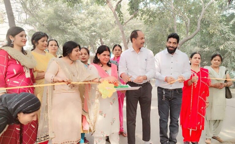 Noida नेहरु जी के जन्म दिवस को बाल दिवस के उपलक्ष में मनाते हुए भव्य बाल मेला का आयोजन किया गया