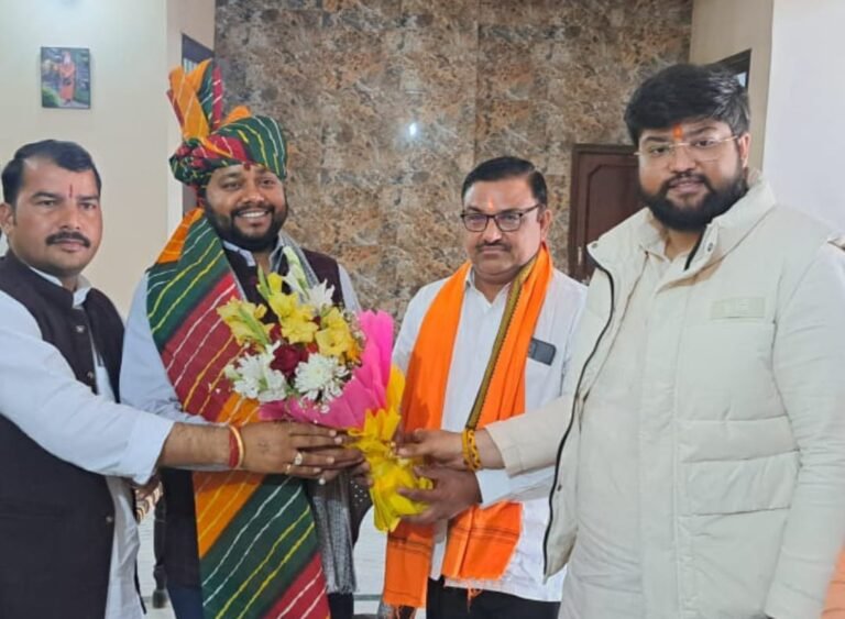 अमबरीश सिंह भोला का आगमन Greater noida के ग्राम बिरौडा में स्वागत सम्मान किया गया।