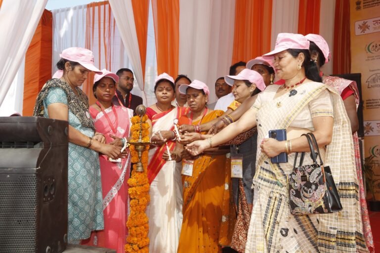 Noida सरस मेले में अंतराष्ट्रीय महिला दिवस पर कार्यक्रम आयोजित