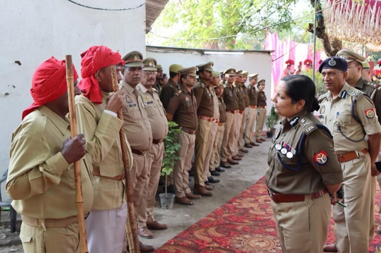 पुलिस कमिश्नर Gautam budh nagar श्रीमती लक्ष्मी सिंह द्वारा थाना सेक्टर 126 का वार्षिक निरीक्षण किया गया