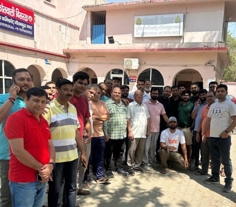 Greater noida सुरक्षा व सुविधा प्रबंधन पर बिसरख थाना प्रतिनिधि के साथ Supertech Eco Village -1 निवासियों की बैठक