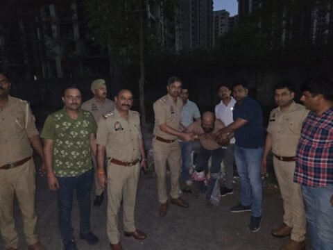Greater noida 25 हजार का इनामी बदमाश मुठभेड़ में घायल लूटी स्कॉर्पियो और हथियार बरामद