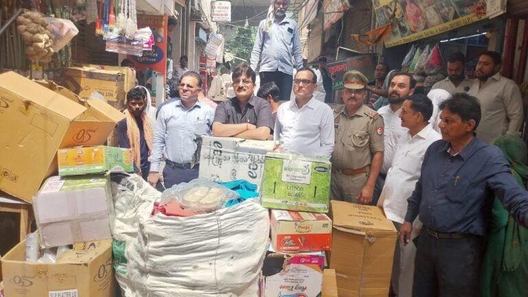 Noida Authority द्वारा “एंटी-प्लास्टिक ड्राइव” का आयोजन