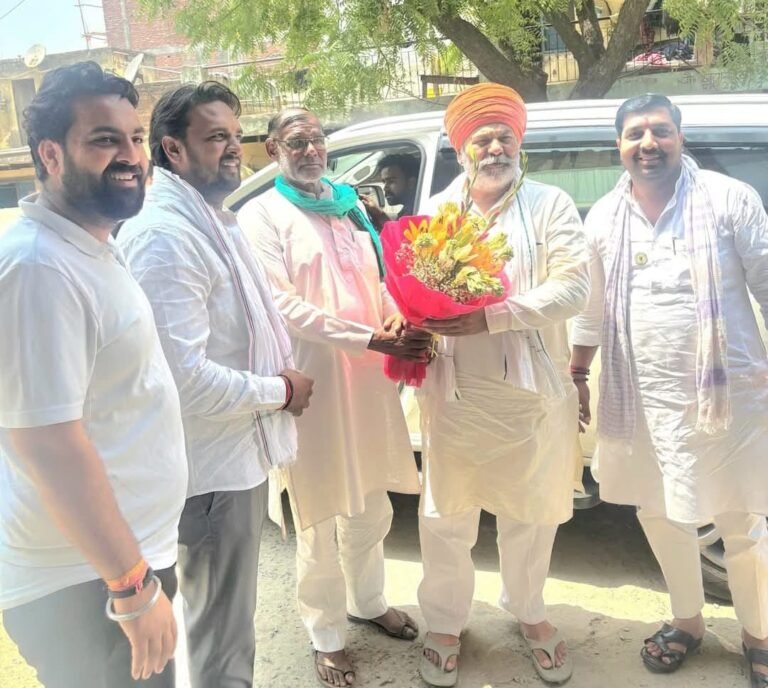 किसान चिंतन शिविर को लेकर हुयी चर्चा Noida पहुँचे राकेश टिकैत