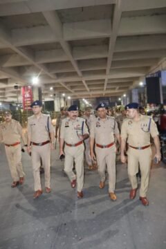 Gautam budh nagar पुलिस कमिश्नरेट के निर्देश पर सेक्टर 20 क्षेत्र में चला सुरक्षा एवं चेकिंग अभियान
