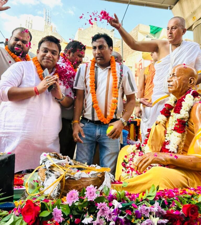 Noida जगन्नाथ रथ यात्रा का सेक्टर-18 में हुआ स्वागत