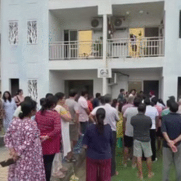 Greater noida west मेंटेनेंस फीस की वसूली पूरी सोसाइटी में सुविधाएं अधूरीं