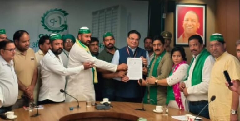 Noida प्राधिकरण के आश्वासन के बाद  किसान महापड़ाव स्थगित