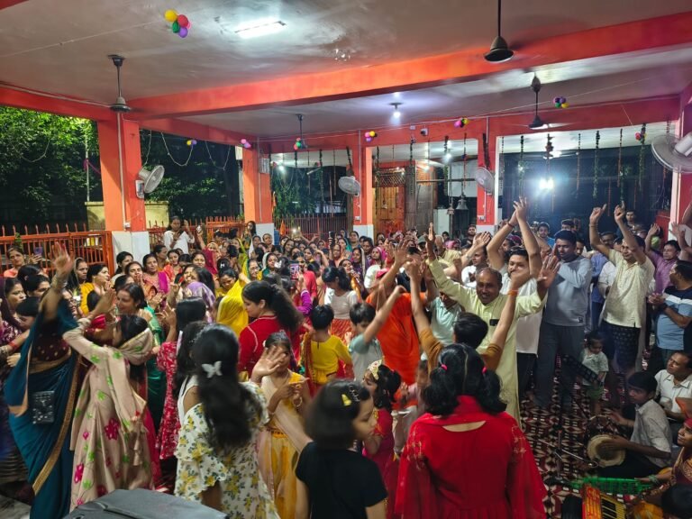 Noida -पॉकेट 7 सेक्टर 82 में धूमधाम से मनाई गयी राधाष्टमी