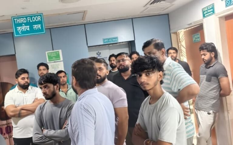 Sumitra Hospital में मरीज की मौत परिजनों ने किया हंगामा