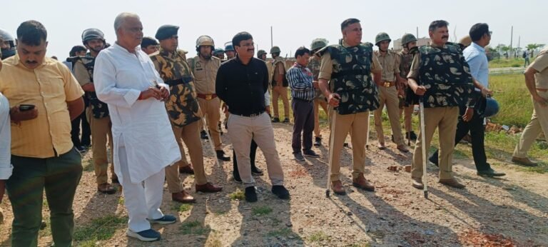 Greater noida :यीडा ने संयुक अभियान चलाकर अतिक्रमण ध्वस्त किया