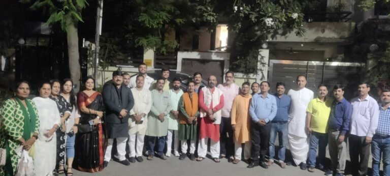 Noida :छठ पूजा को लेकर हुई प्रवासी संघ की बैठक