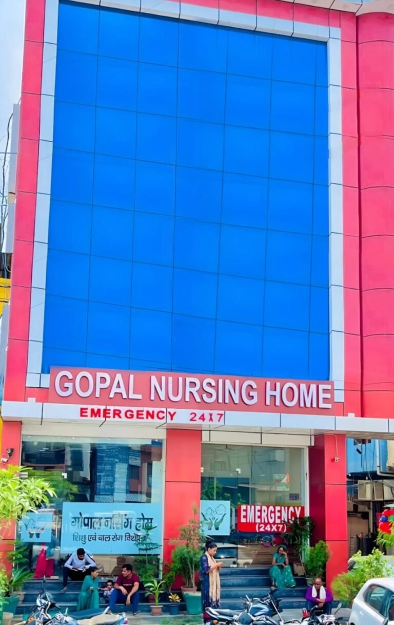 Greater noida :गलत इंजेक्शन लगाने से बच्ची की जिंदगी को खतरा,लोगों में रोष