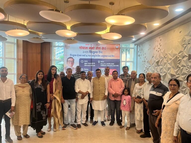 Noida :नि:शुल्क आयुष्मान कार्ड और ई-श्रम कार्ड शिविर का आयोजन