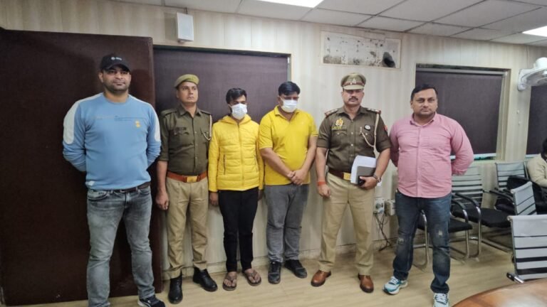 Noida :नौकरी डॉट कॉम के नाम पर ठगी करने वाले फर्जी कॉल सेंटर का भंडाफोड़