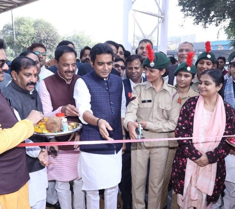 Noida को मिला नया पर्यटन स्थल,वेस्ट टू वंडर पार्क का हुआ शुभारंभ