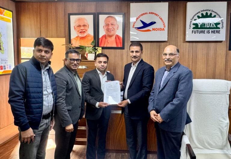 Greater noida:मेसर्स मिंडा कारपोरेशन लिमिटेड को मिला 23 एकड़ का भूखंड,सीईओ ने दिया आवंटन पत्र