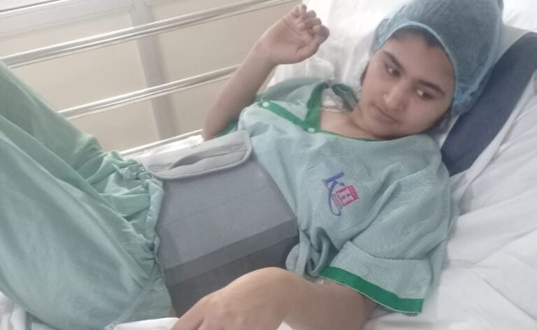 Greater noida:ऑपरेशन के दौरान महिला के पेट में छोड़ा कपड़ा,सीएमओ समेत छह लोगों के खिलाफ एफआईआर दर्ज